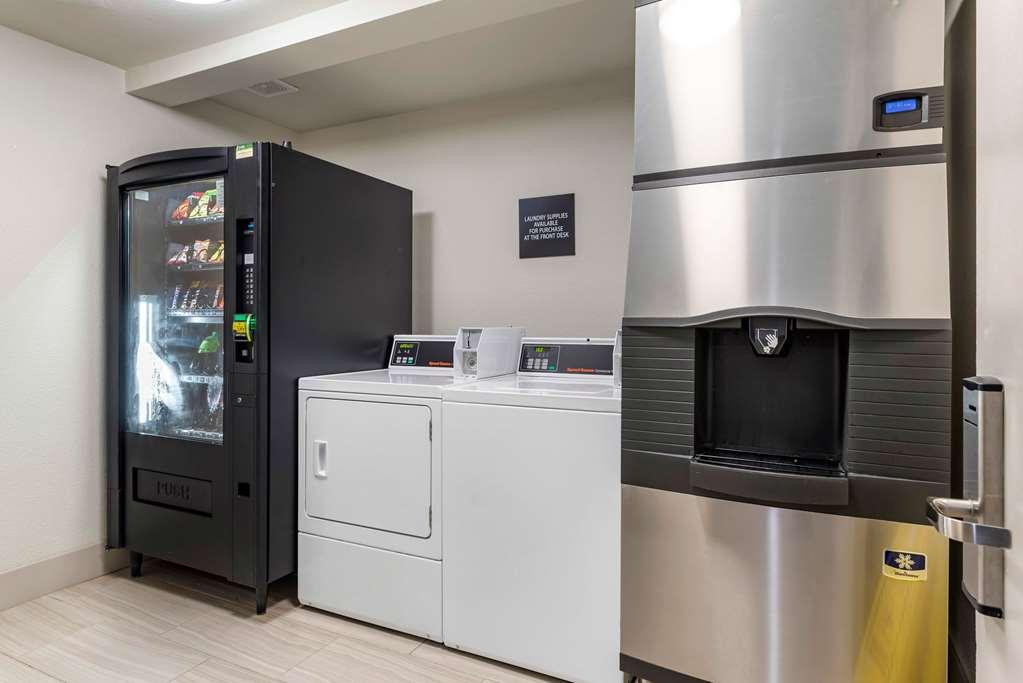 Comfort Inn & Suites Tigard Near Washington Square Servicios foto