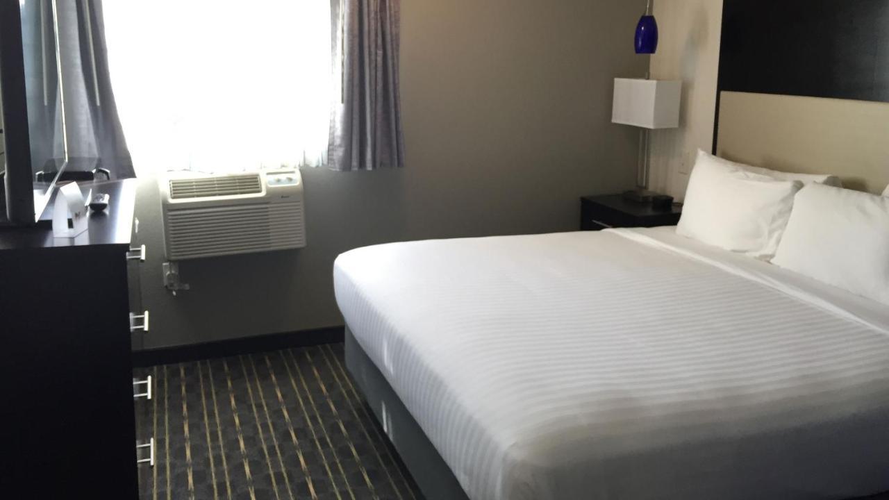 Comfort Inn & Suites Tigard Near Washington Square Exterior foto