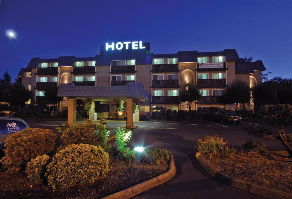 Comfort Inn & Suites Tigard Near Washington Square Exterior foto