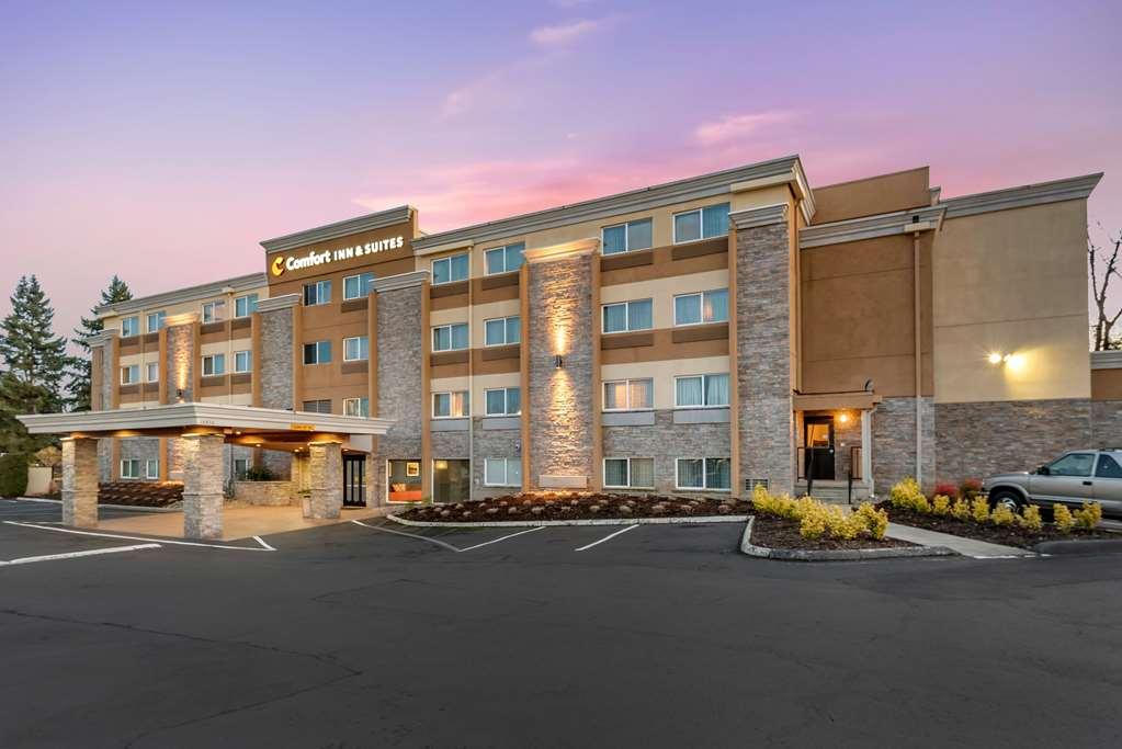 Comfort Inn & Suites Tigard Near Washington Square Servicios foto